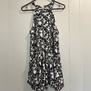 Free People Black and White Geometric Dress woman’s size small. With pockets